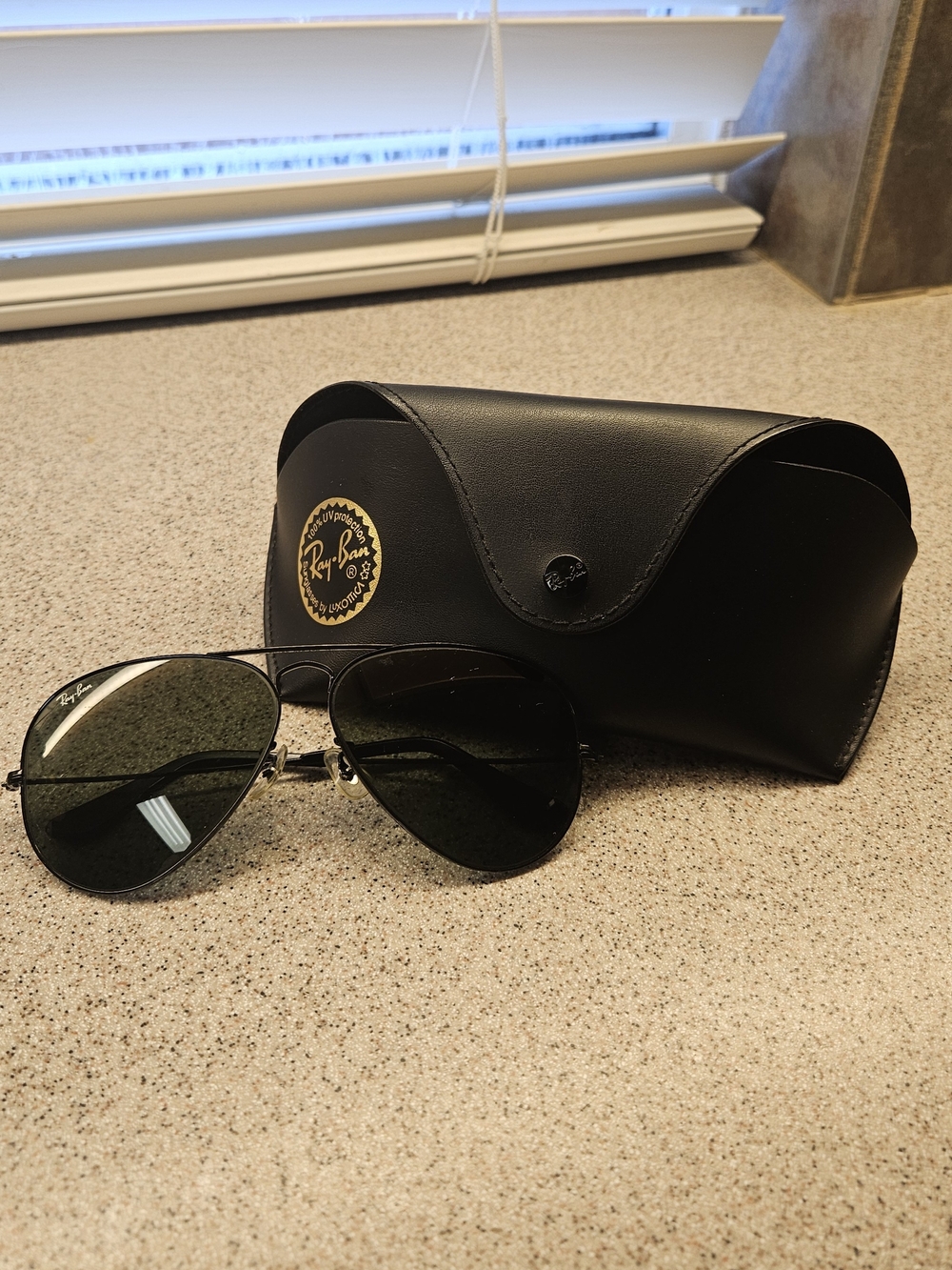 Ray-Ban Vintage Black Aviator Sunglasses with Black Case